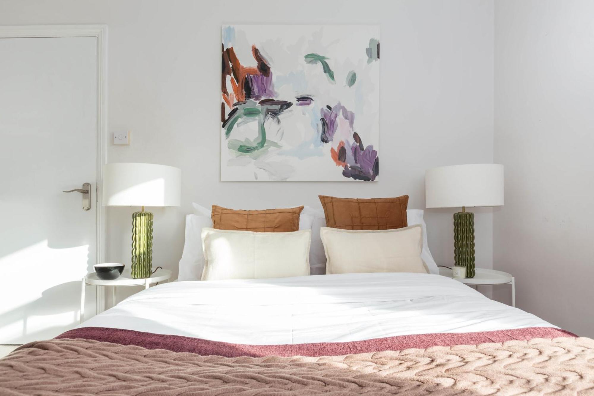 Ferienhaus Newly Renovated Large 4-5 Bedroom House *