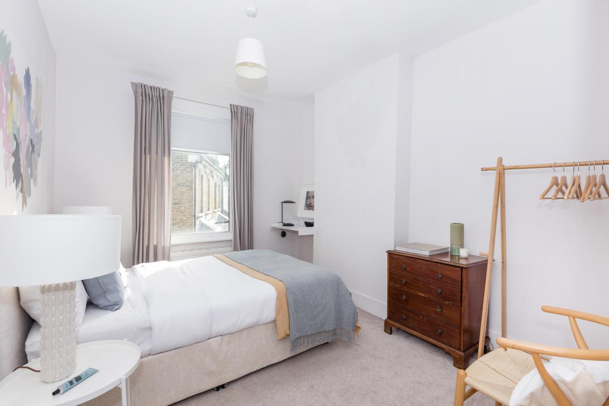 Newly Renovated Large 4-5 Bedroom House