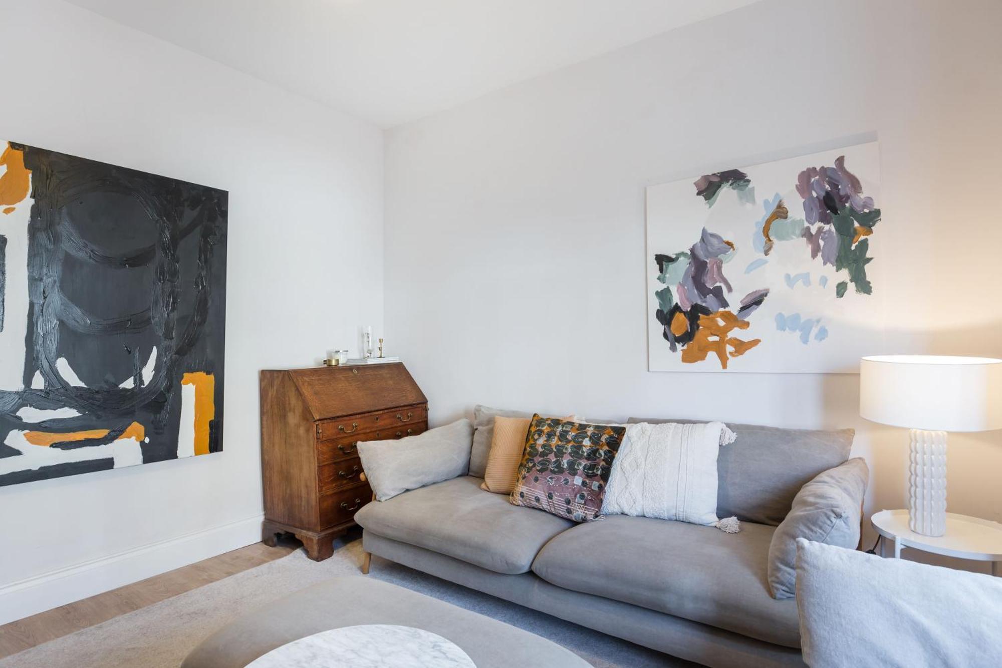 Newly Renovated Large 4-5 Bedroom House Casa vacanze