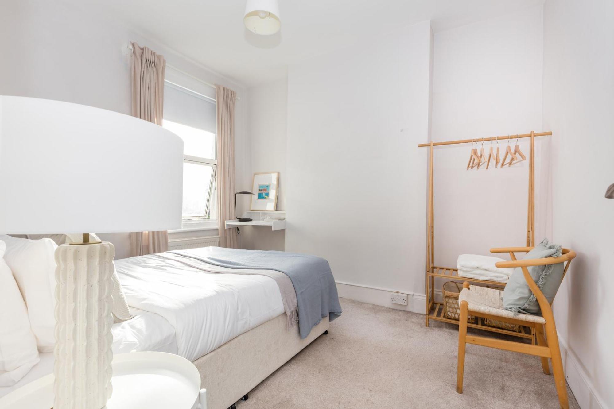 Newly Renovated Large 4-5 Bedroom House *